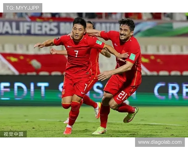 武汉极限运动队与成都极限运动队赛后复盘分析比赛节奏与策略对比