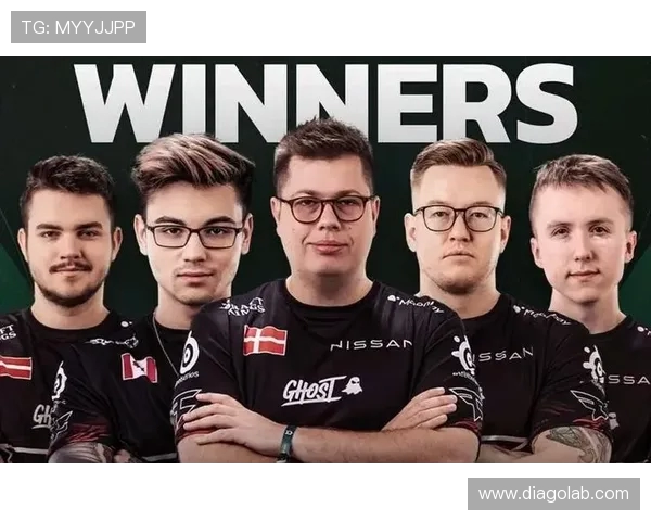 CSGO盛宴：深入解析FPX战队的强大实力与战术魅力